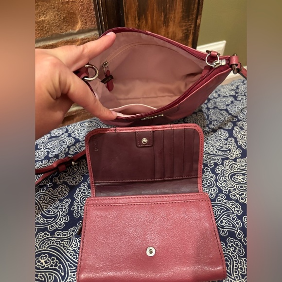 COACH Kristin Leather Hobo Bag & Matching Wallet Set - Berry/Plum Pink - Picture 4 of 8